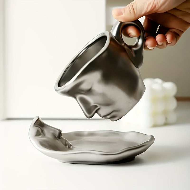 Kiss of The Face Cup Set