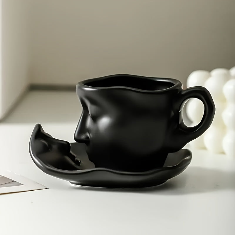Kiss of The Face Cup Set