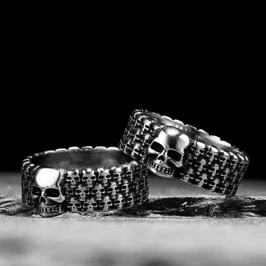 Grave Skull Ring