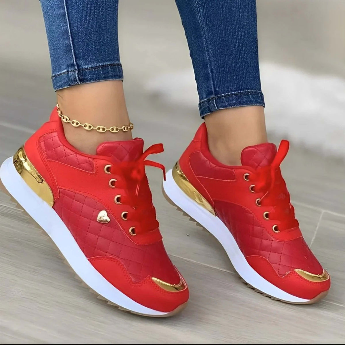 Samara Quilted Lace Up Sneakers_4