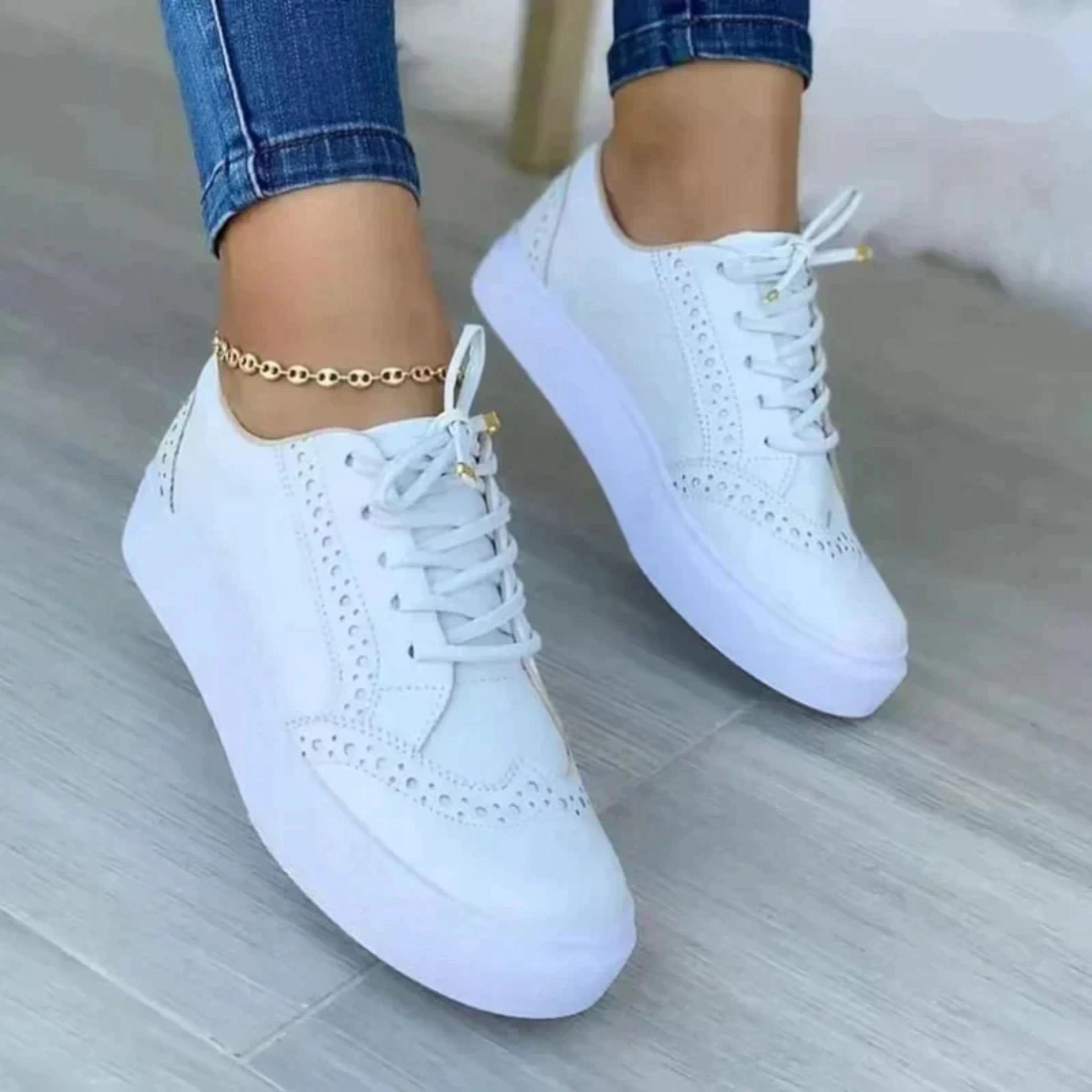 Layla Low Top Platform Sneakers_2