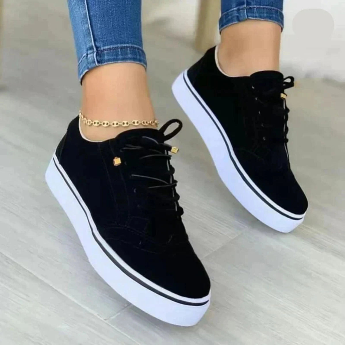 Layla Low Top Platform Sneakers_3
