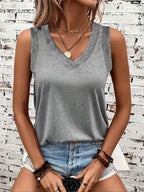 Daniela Ribbed V Neck Tank Top_10