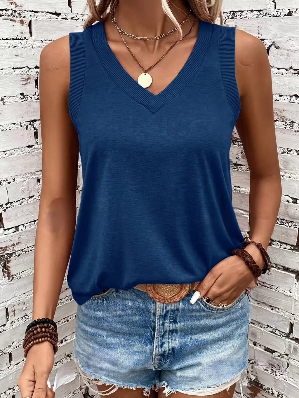 Daniela Ribbed V Neck Tank Top_12
