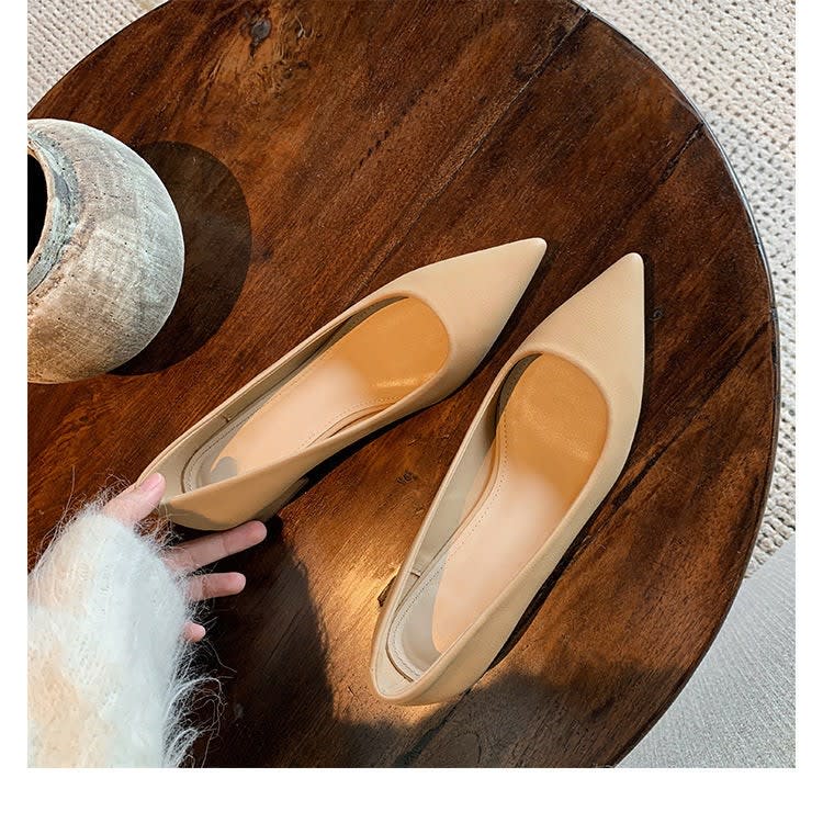 Zeina Low Heel Leather Pumps_6