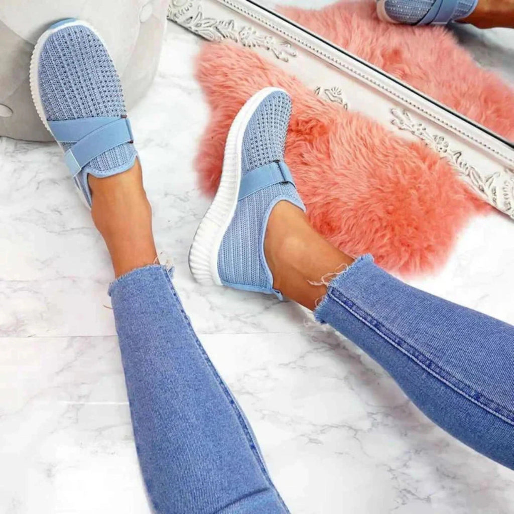 Rina Cushioned Slip On Sneakers_4