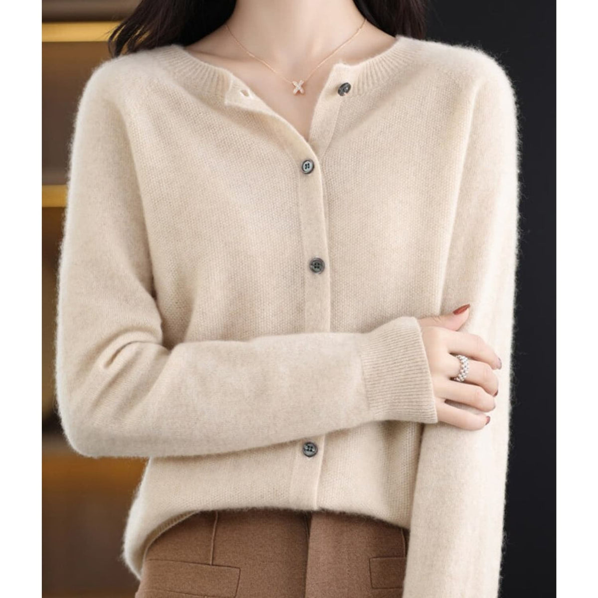 Embla Merino Wool Button Front Cardigan_15